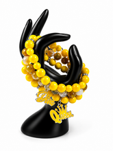 Load image into Gallery viewer, Sunshine Queen Beaded Bracelet Stack – Yellow Agate &amp; Faceted Glass Charm Bracelet Set
